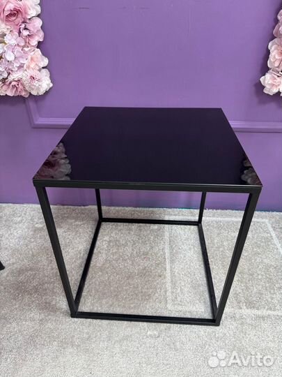 Журнальный столик