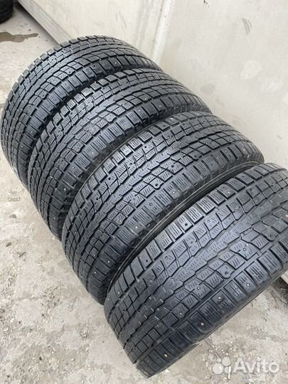 Dunlop SP Winter Ice 01 265/65 R17 112T