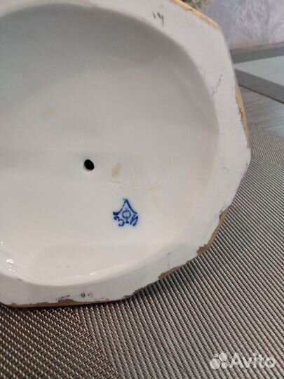 Фарфоровая статуэтка лфз