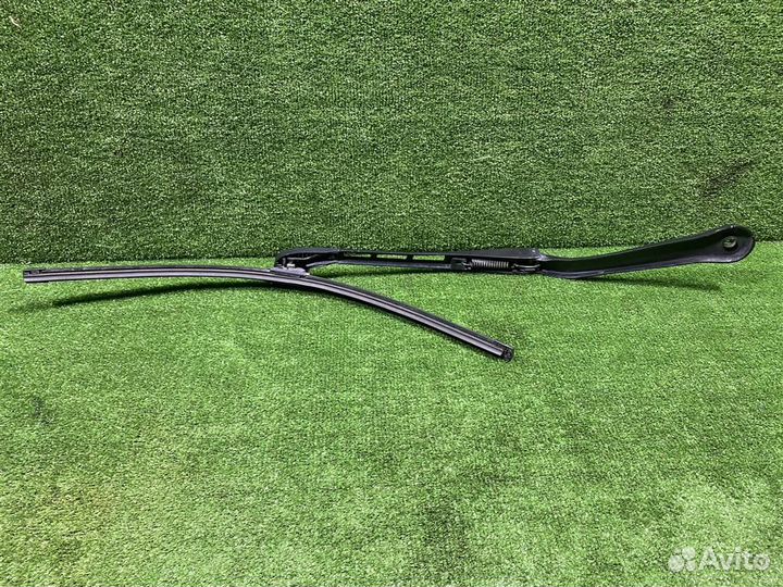 Поводок стеклоочистителя BMW E92/E93 3-serie 200