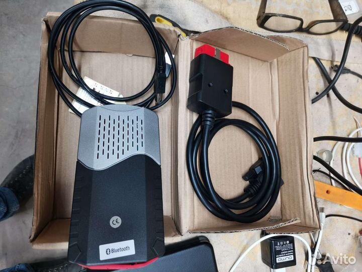 Диагностический сканер autocom