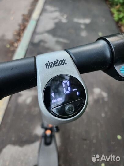 Электросамокат ninebot kickscooter es2