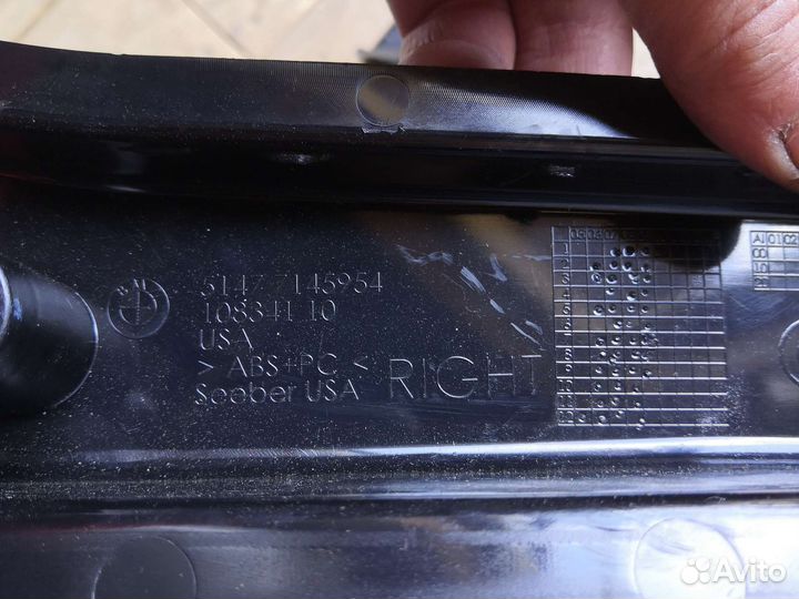 Обшивка стойки багажника бмв е70 комплект