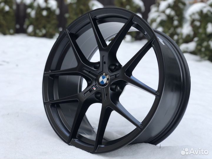 R19 Tracmax X-Privilo TX3 245/35, PCD 5x120 DIA 72.6