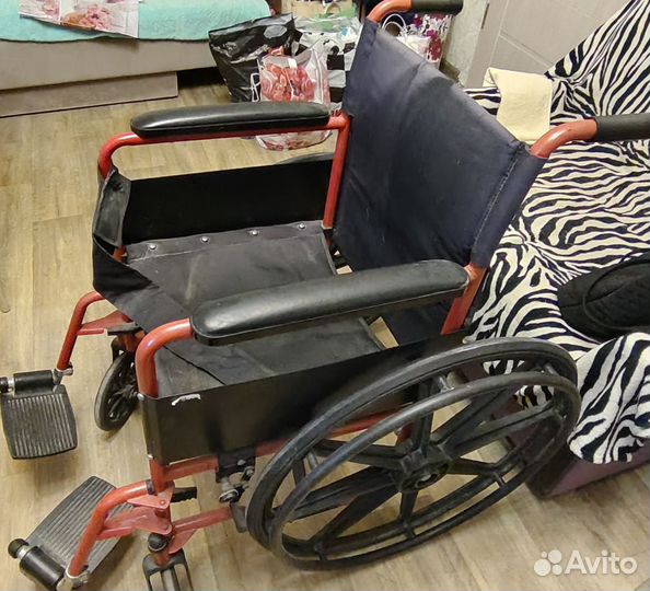 Инвалидная коляска