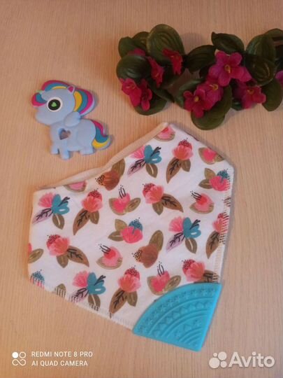 Слюнявчик нагрудник