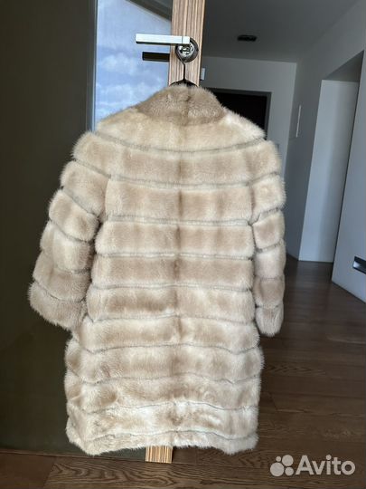 Шуба и меха норки manzoni 24