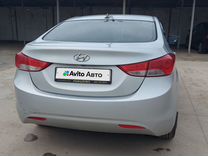 Hyundai Elantra 1.6 MT, 2013, 203 000 км, с пробегом, цена 910 000 руб.