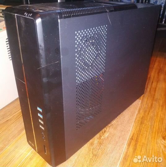 Корпус Slim с блоком питания GameMax GT-300 300W