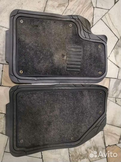 Авто коврики универсальные