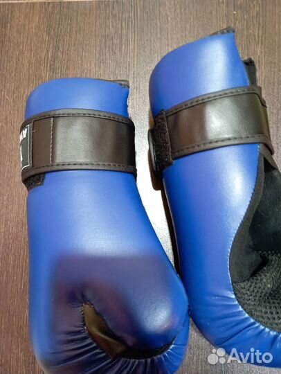 Футы, степки, перчатки для теквандо