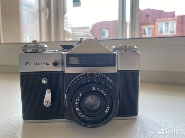 Плёночный фотоаппарат Zenit E