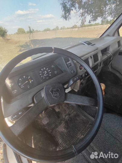 ГАЗ ГАЗель 2747 рефрижератор, 2002