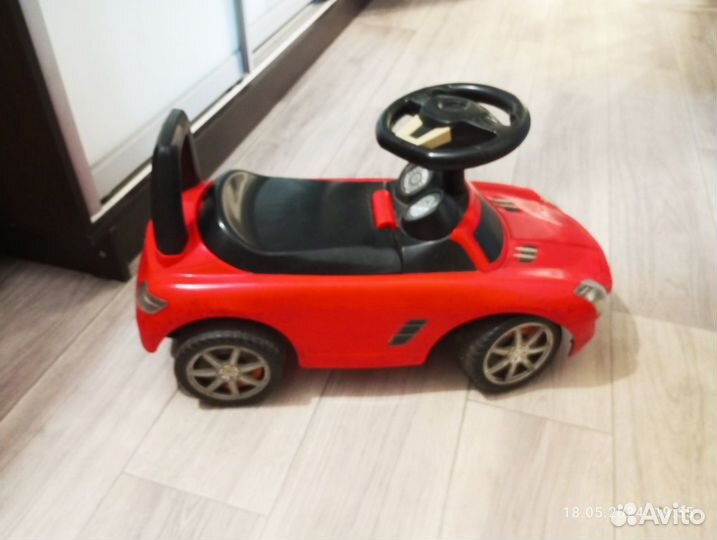 Машинка каталка толокар