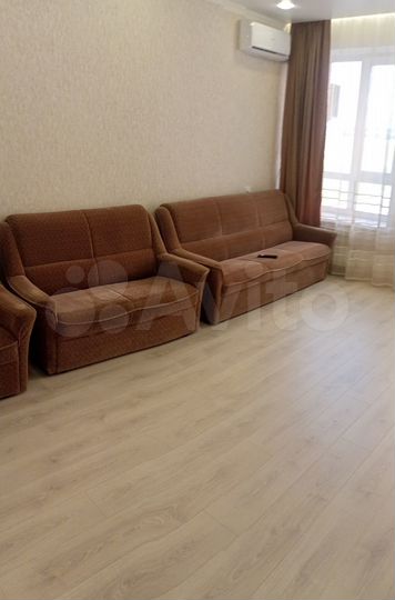 2-к. квартира, 69 м², 3/15 эт.