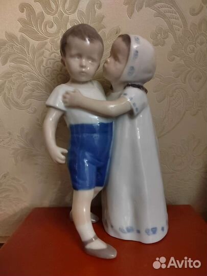 Bing & grondahl фарфоровая статуэтка