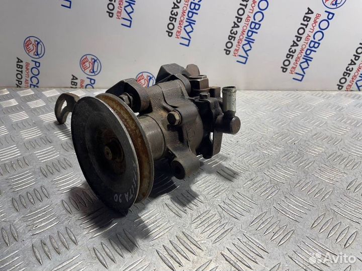 Насос гур Toyota Cresta