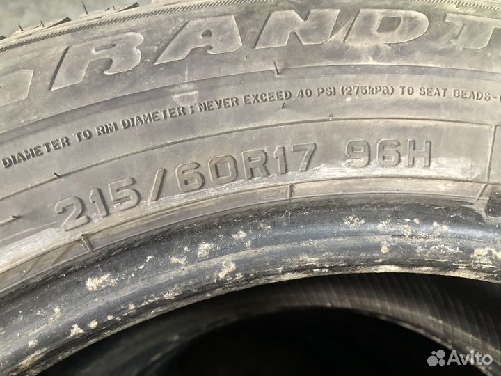 Dunlop Grandtrek PT3 215/60 R17 96H