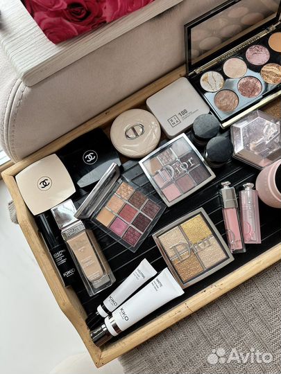 Макияж и прическа