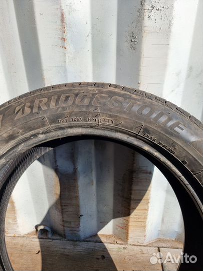 Bridgestone Dueler A/T 235/55 R20