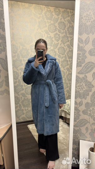 Продам женскую верхнюю одежду