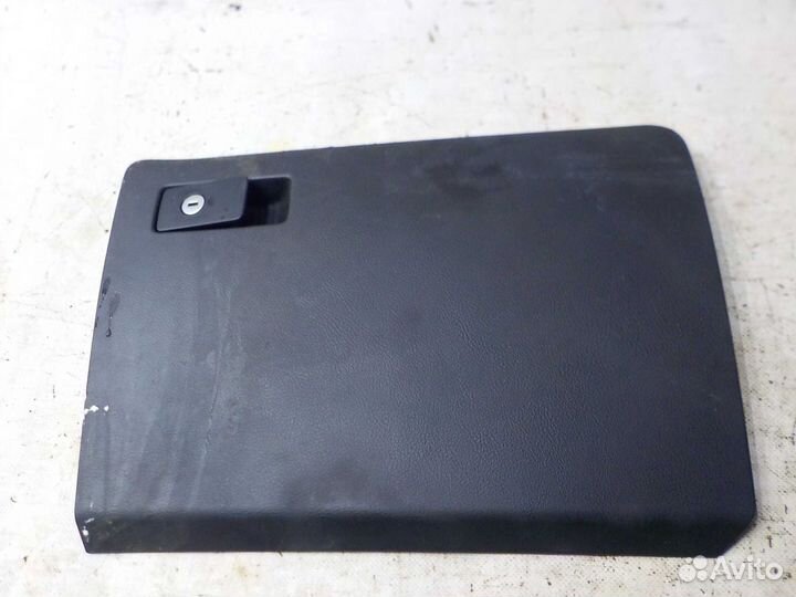 Бардачок volkswagen passat B6