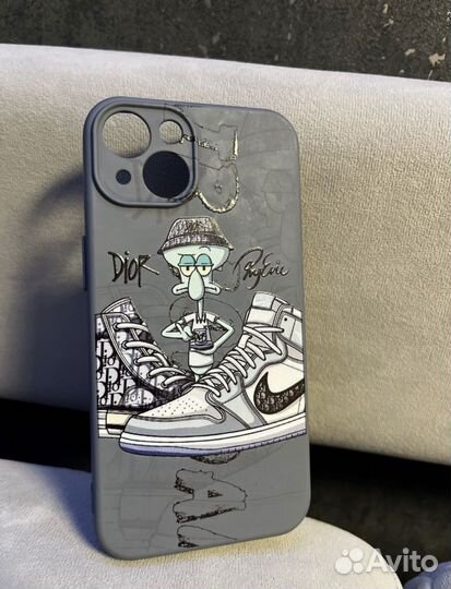 Чехол на iPhone 13