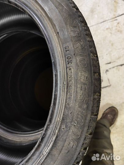 Bridgestone Blizzak VRX 215/45 R17 87Q