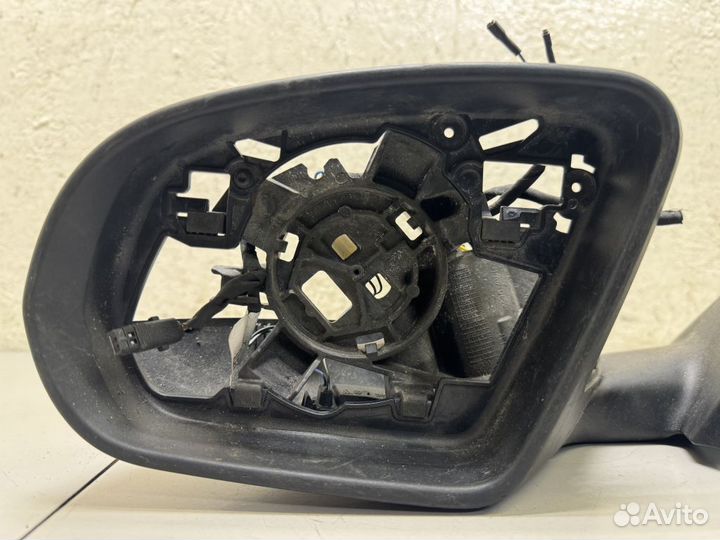 Зеркало левое Mercedes X253 GLC