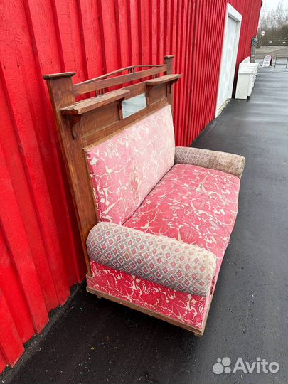 Диван сталинский