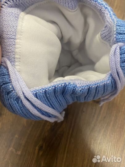 Шапка детская с помпоном