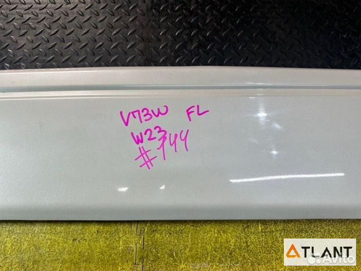 Накладка 5-й двери передний левый mitsubishi pajer