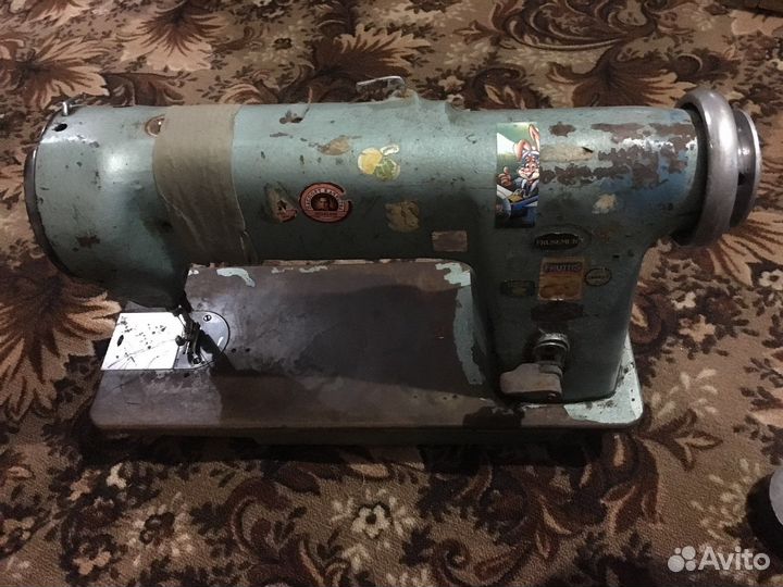 Швейная машина промышленного типа