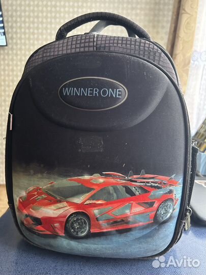 Школьный ранец