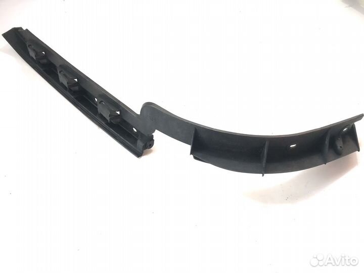 Направляющая правая Porsche Cayenne