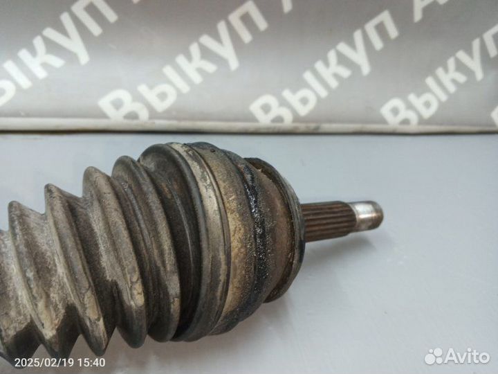 Привод левый Renault Logan 1.6 2009