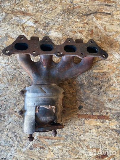 Коллектор выпускной Mitsubishi Lancer