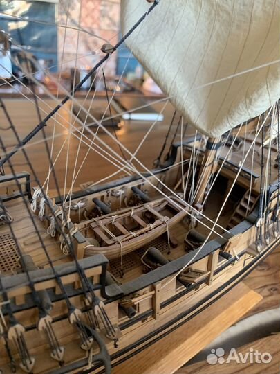 Модель корабля