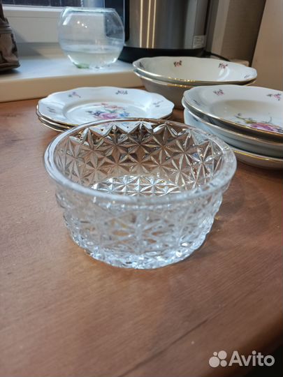 Посуда хрусталь, фарфор