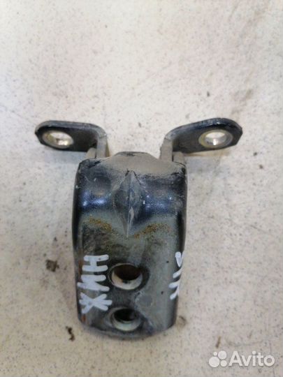 Петля двери задняя правая Nissan Almera G15 K4M