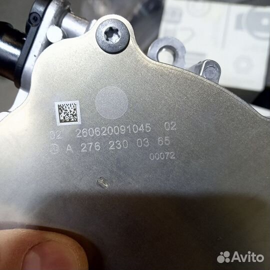 Насос вакумный Mercedes а2762300365 M278 M276 M157