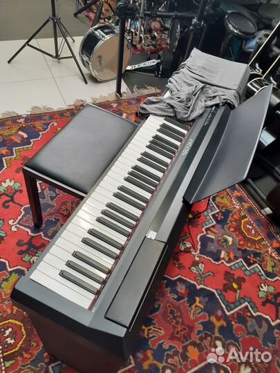 Электропиано с банкеткой