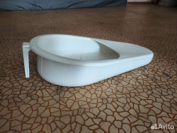 Утка для лежачих больных