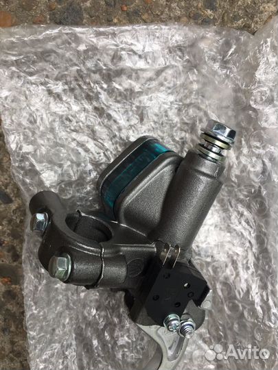 Тормозные машинки на скутер Tracer