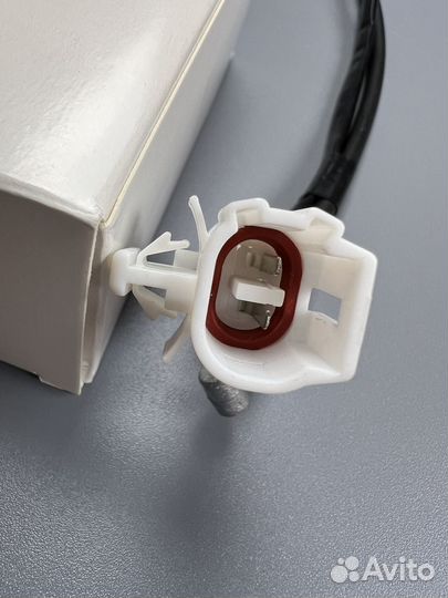 Замок двери багажника Toyota Hilux Surf VZN185