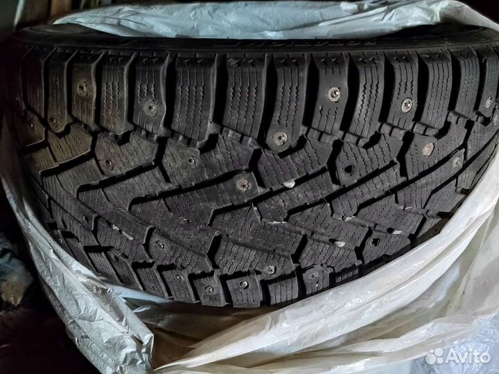 Pirelli Carrier Winter 235/45 R17