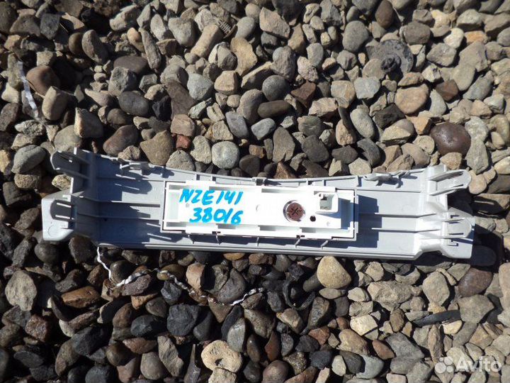 Накладка декоративная Toyota Corolla Fielder