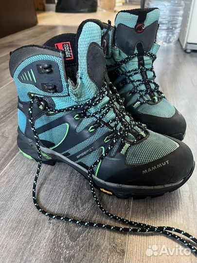 Ботинки трекинговые