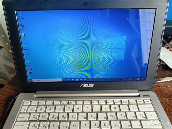 Ноутбук asus