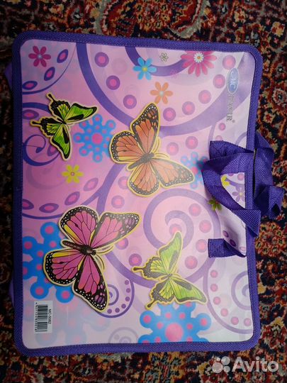 Папка с ручками